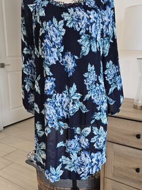 Navy Blue Floral Pleated Long-Sleeve Womens Dress
